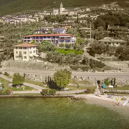 San Vito شقة